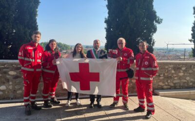 Castelnuovo del Garda: dal 2 all’8 maggio la bandiera di Croce Rossa esposta sul municipio