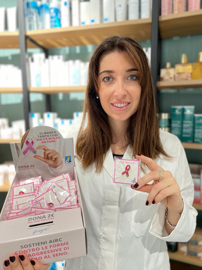FederFarma, a ottobre nelle farmacie raccolta fondi con Nastro Rosa dell’AIRC per combattere la neoplasia al seno