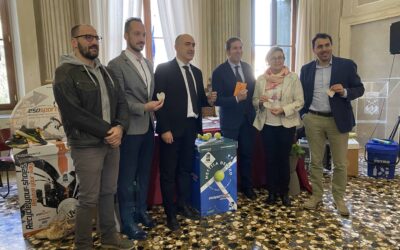 Sommacampagna è il primo comune della Regione Veneto ad aderire ad un ambizioso progetto per il recupero delle scarpe sportive e il riciclo delle suole in gomma.