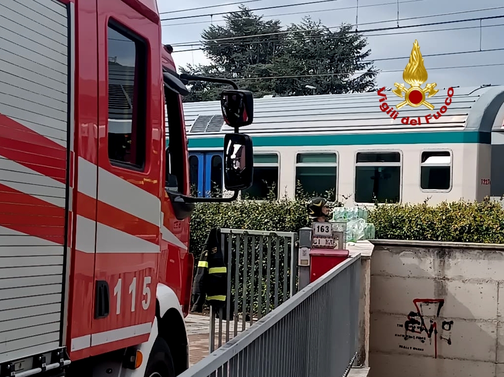 Sant’Ambrogio di Valpolicella: intervento dei vigili del fuoco per una donna investita da treno regionale