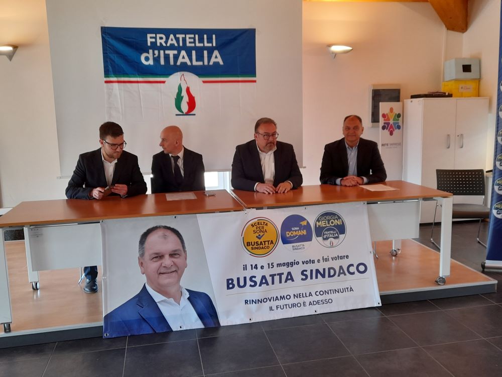 Sona, Fratelli d’Italia presenta la sua lista per Busatta. Intanto “sbuca” il quarto candidato: Carlo Antonio Mazzola