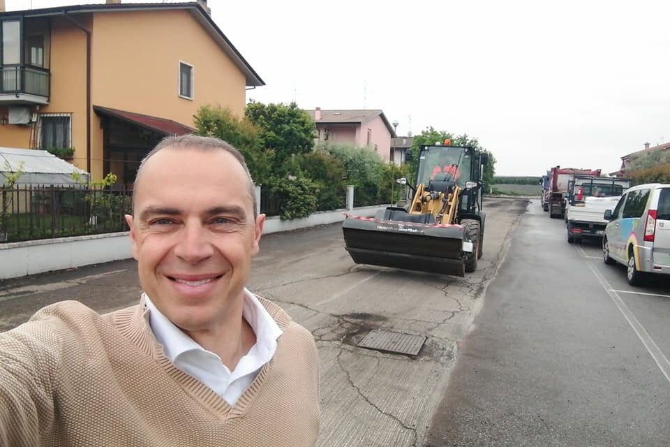 A Valeggio si asfaltano le strade perchè ci sono le buche, non le elezioni!