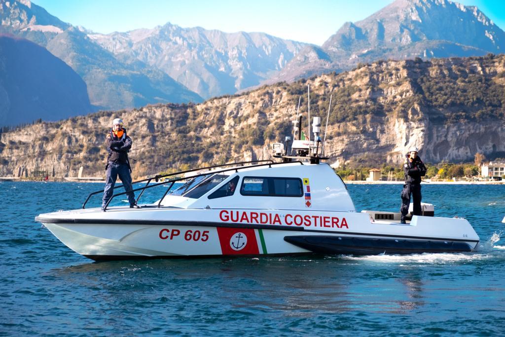 Garda, disperso un sub a Brenzone: Guardia Costiera impegnata nelle ricerche