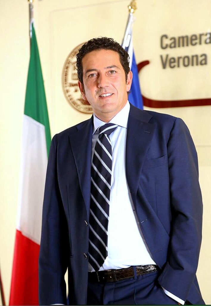 Il presidente uscente dell'ente, Giuseppe Riello: nel bilancio il suo grazie anche ai dipendenti