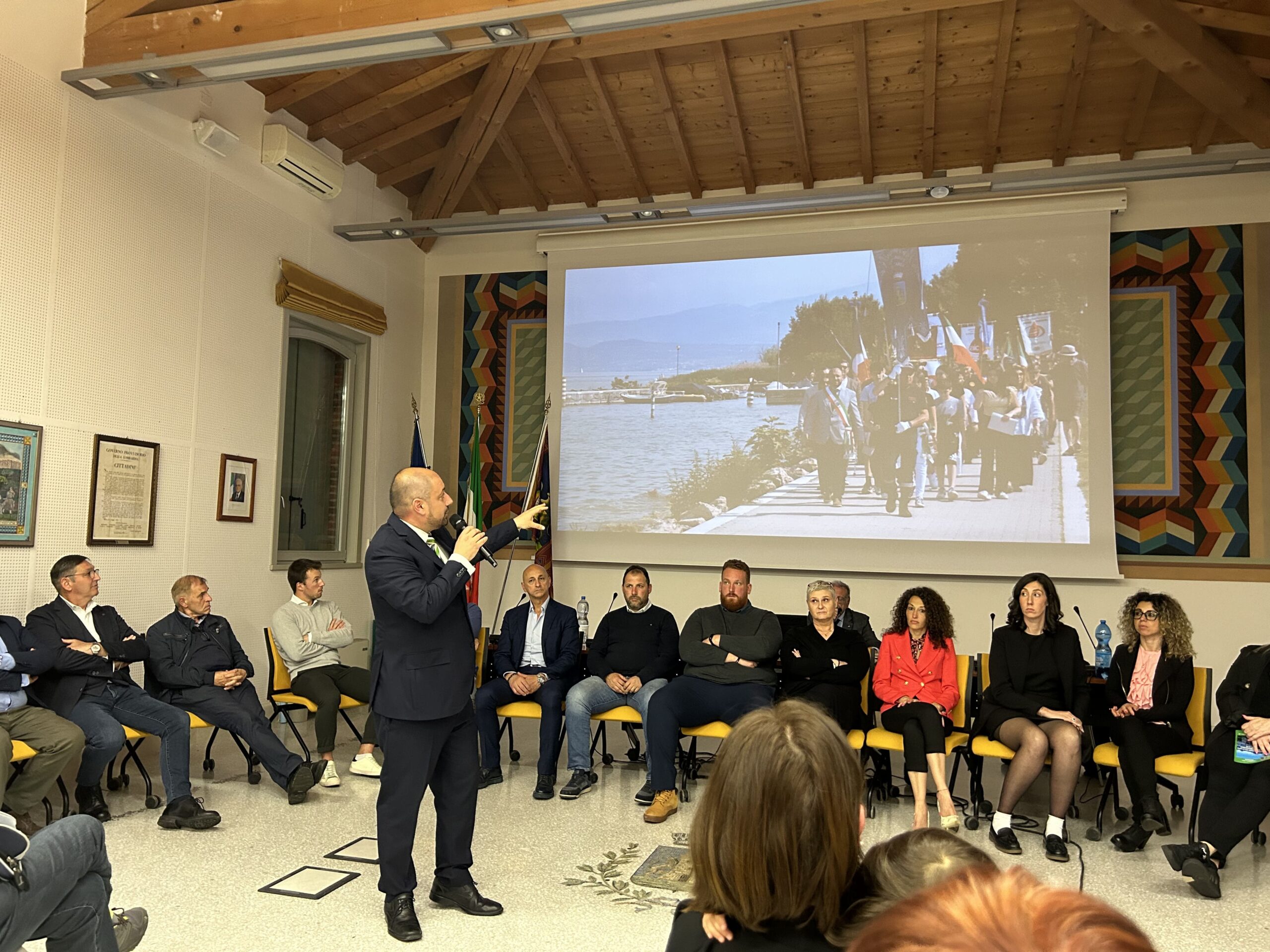 Elezioni a Castelnuovo: Dal Cero presenta la sua squadra rinnovata